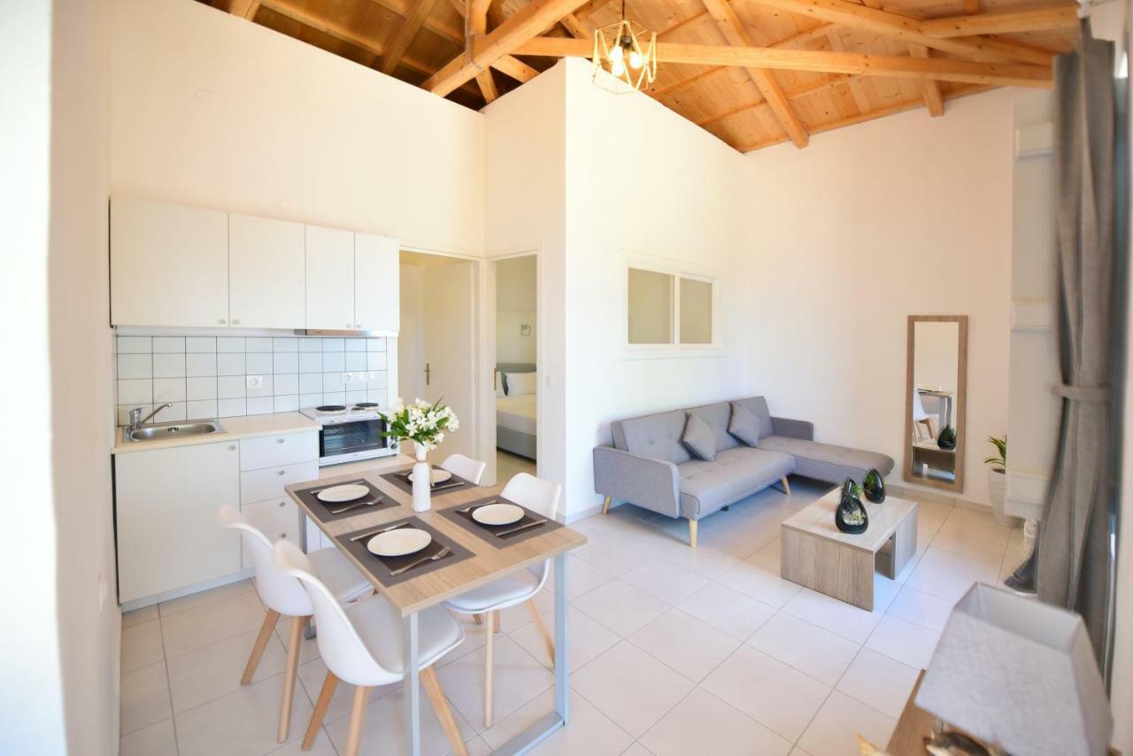 Douskos Beach House Apartment Hydra  Exterior foto